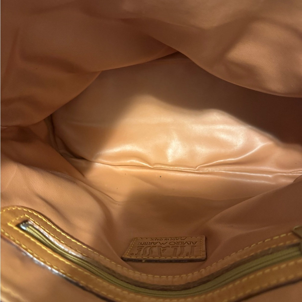π¨π¨π¨Flash sale deal $80 move quick 100% Authentic Alviero Martini Tan Map Satchel - Picture 9 of 12